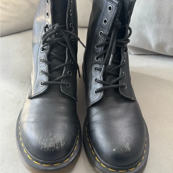 Dr. Martens Black Leather Footwear - Picture 5 of 8